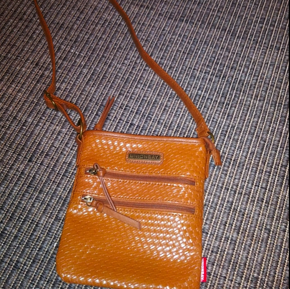 Uninonbay crossbody purse like new